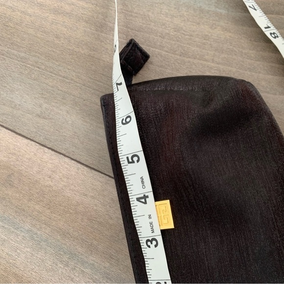 Givenchy small cosmetic zippered pouch black - Picture 3 of 5